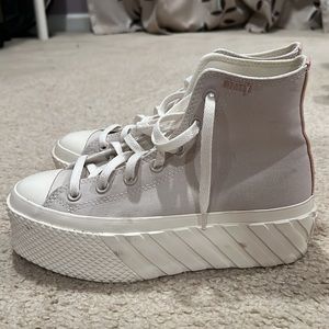 Platform All Star Converse in White and Grey size 7.5 women's